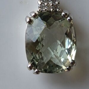 14k white gold necklace with a Genuine Aquamarine of 5.2ct.Brazil